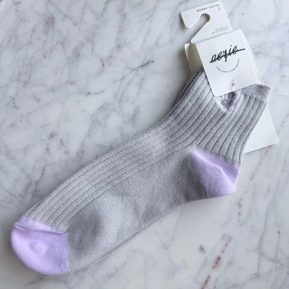 Aerie Cotton Blend Bobby Socks with Embroidered Daisy Flowers